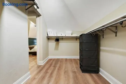 Pet Friendly 6 Bedroom Free Parking 5 Min From Bakery Sq *